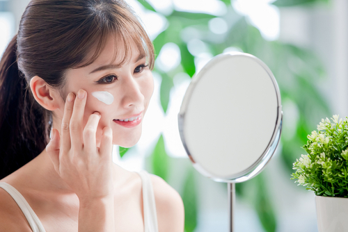 When Do You Need To Worry About Face Wrinkles?